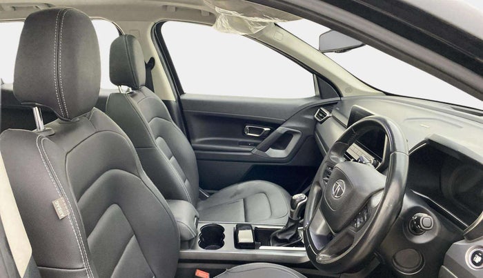 2020 Tata Harrier XZA PLUS 2.0L DARK EDITION, Diesel, Automatic, 1,43,558 km, Right Side Front Door Cabin