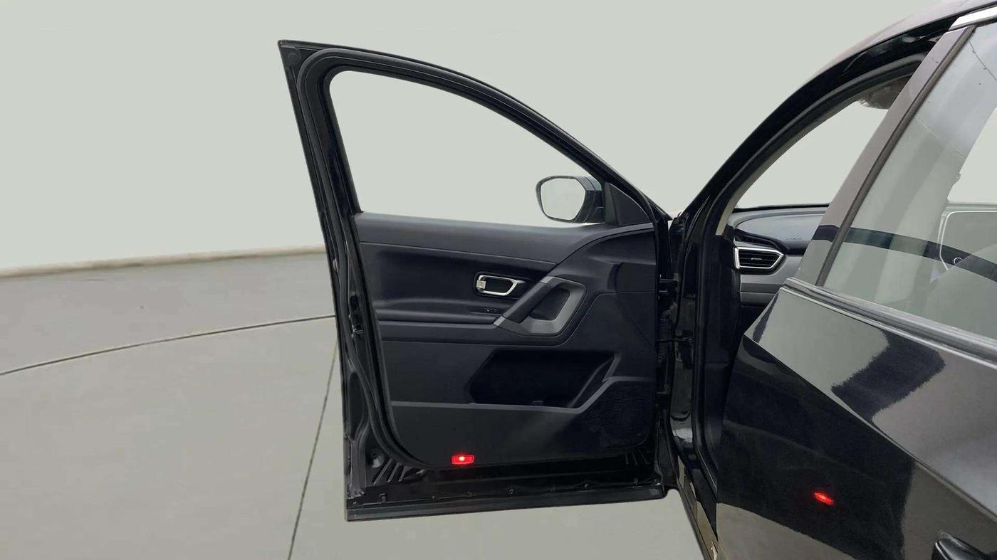 2020 Tata Harrier XZA PLUS 2.0L DARK EDITION, Diesel, Automatic, 1,43,558 km, LHS Front Door