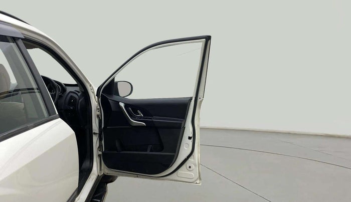 2019 Mahindra XUV500 W7, Diesel, Manual, 71,676 km, RHS Front Door