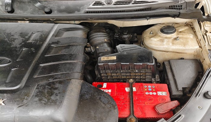 2019 Mahindra XUV500 W7, Diesel, Manual, 71,676 km, Engine View - Left