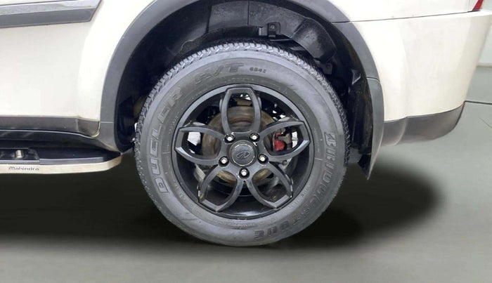 2019 Mahindra XUV500 W7, Diesel, Manual, 71,676 km, Left Rear Wheel