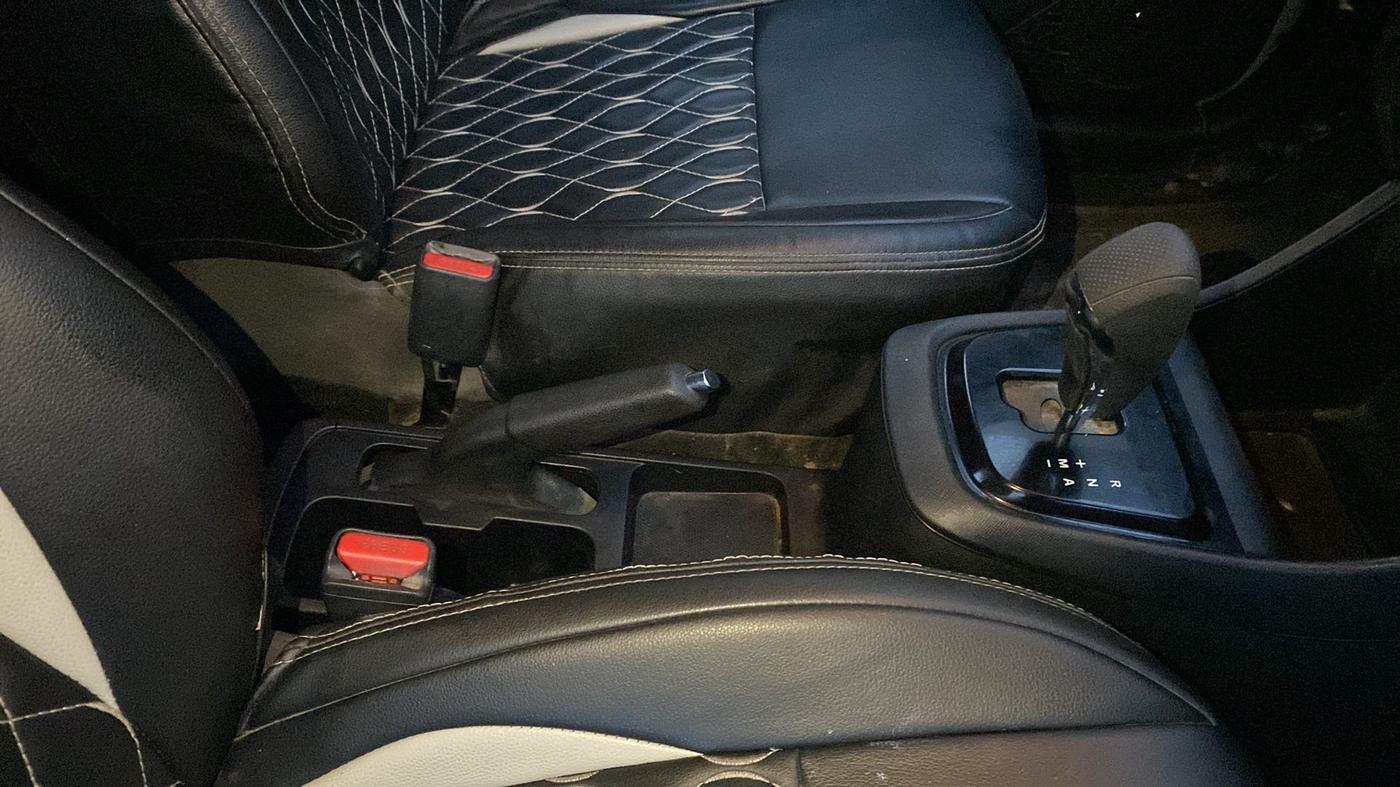 2023 Tata PUNCH ADVENTURE AMT, Petrol, Automatic, 43,852 km, Gear Lever