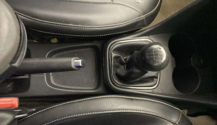 2019 Volkswagen Ameo COMFORTLINE 1.5L, Diesel, Manual, 54,848 km, Gear Lever