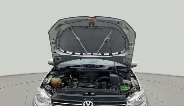 2012 Volkswagen Polo COMFORTLINE 1.2L PETROL, Petrol, Manual, 66,738 km, Open Bonet