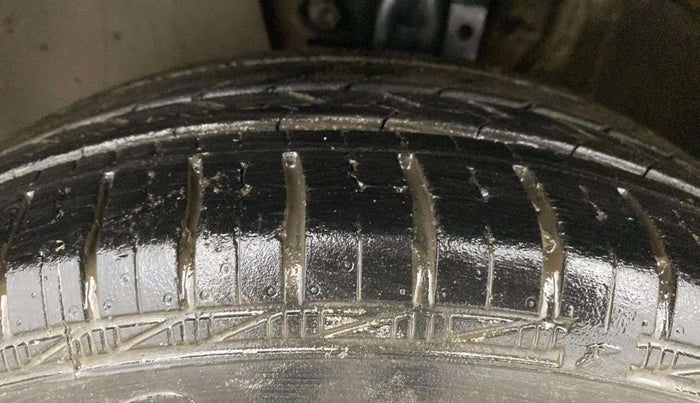 2012 Volkswagen Polo COMFORTLINE 1.2L PETROL, Petrol, Manual, 66,738 km, Left Front Tyre Tread