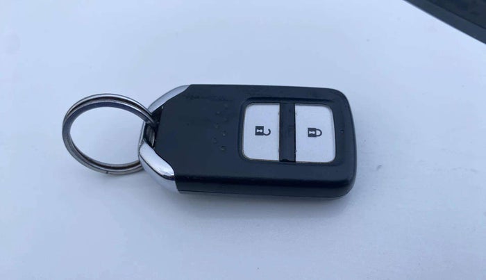 2018 Honda BR-V 1.5L I-VTEC VX, Petrol, Manual, 56,599 km, Key Close Up