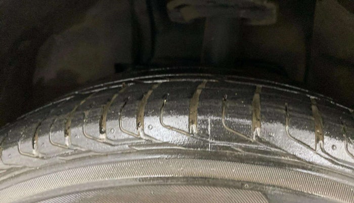 2022 Tata NEXON XZ PLUS PETROL KAZIRANGA, Petrol, Manual, 33,274 km, Left Front Tyre Tread