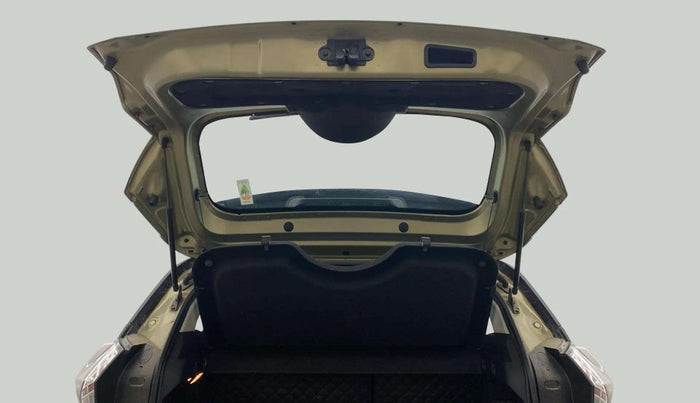 2022 Tata NEXON XZ PLUS PETROL KAZIRANGA, Petrol, Manual, 33,274 km, Boot Door Open