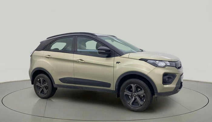 2022 Tata NEXON XZ PLUS PETROL KAZIRANGA, Petrol, Manual, 33,274 km, Right Front Diagonal