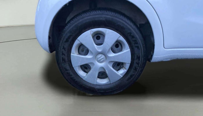 2015 Maruti Ritz VXI, Petrol, Manual, 55,742 km, Right Rear Wheel