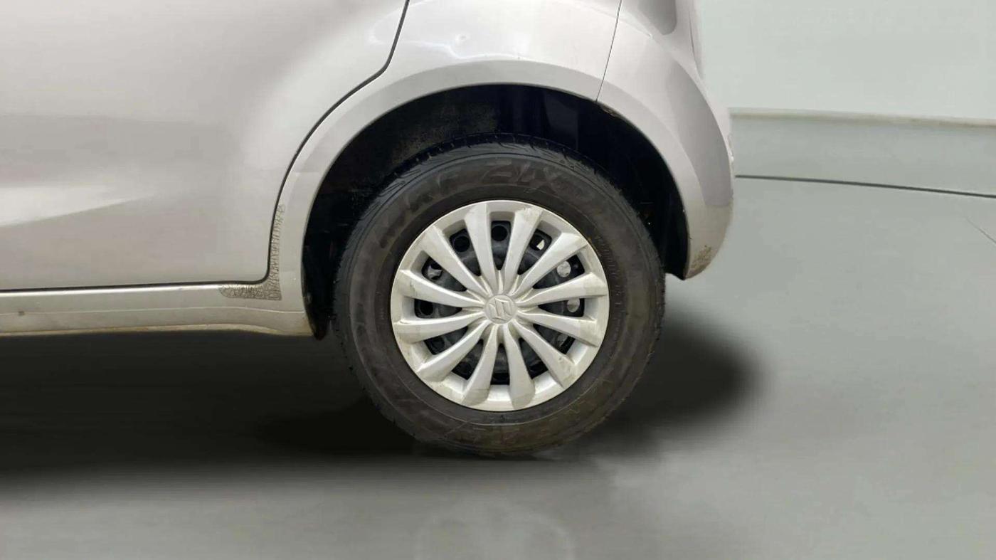 2012 Maruti Ritz VXI, Petrol, Manual, 88,120 km, Left Rear Wheel