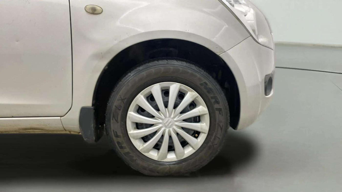 2012 Maruti Ritz VXI, Petrol, Manual, 88,120 km, Right Front Wheel