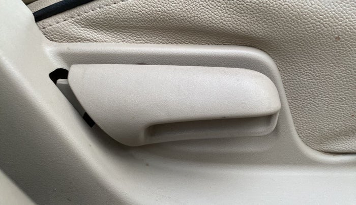 2014 Maruti Swift Dzire VXI, Petrol, Manual, 67,340 km, Driver Side Adjustment Panel
