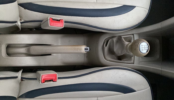 2014 Maruti Swift Dzire VXI, Petrol, Manual, 67,340 km, Gear Lever
