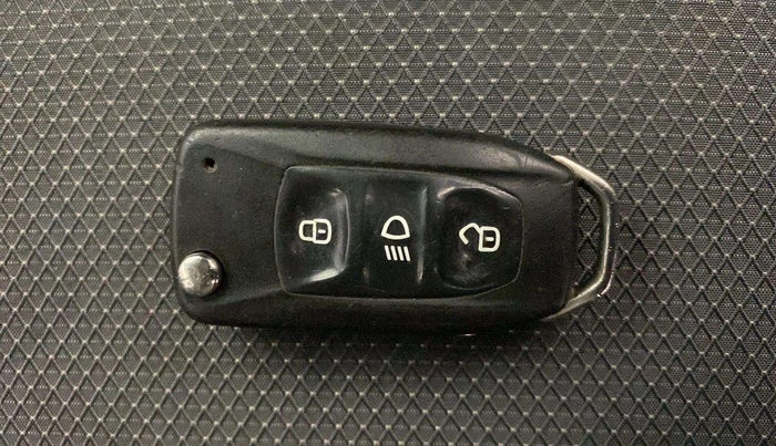 2018 Tata Tiago XT PETROL, Petrol, Manual, 55,609 km, Key Close Up