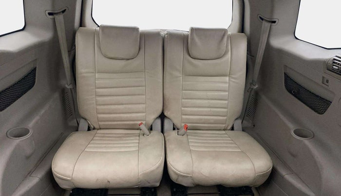 2016 Mahindra XUV500 W6, Diesel, Manual, 71,580 km, Third Seat Row ( optional )