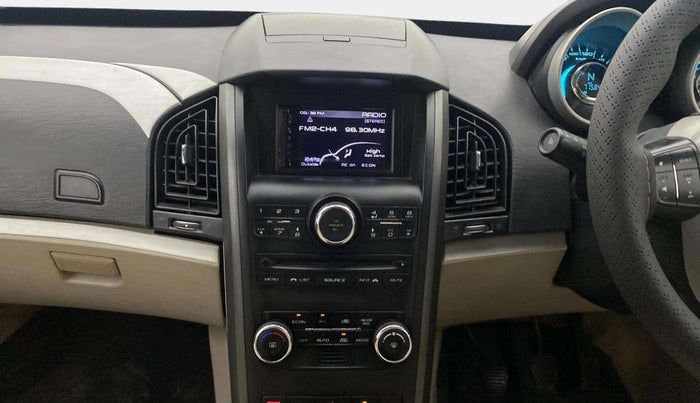 2016 Mahindra XUV500 W6, Diesel, Manual, 71,580 km, Air Conditioner