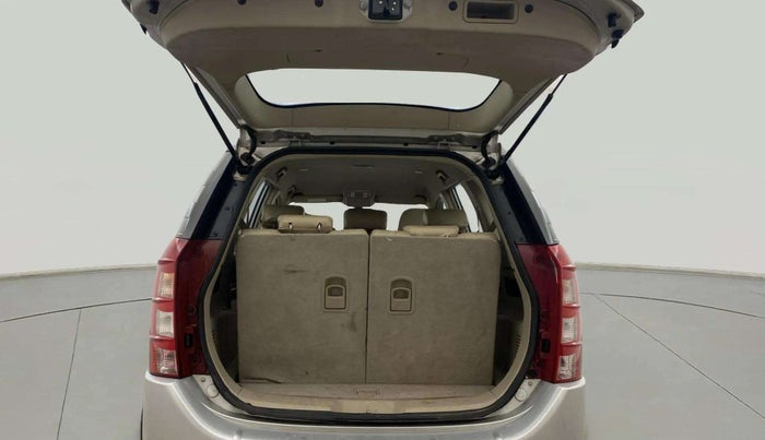 2016 Mahindra XUV500 W6, Diesel, Manual, 71,580 km, Boot Open Zoomed View