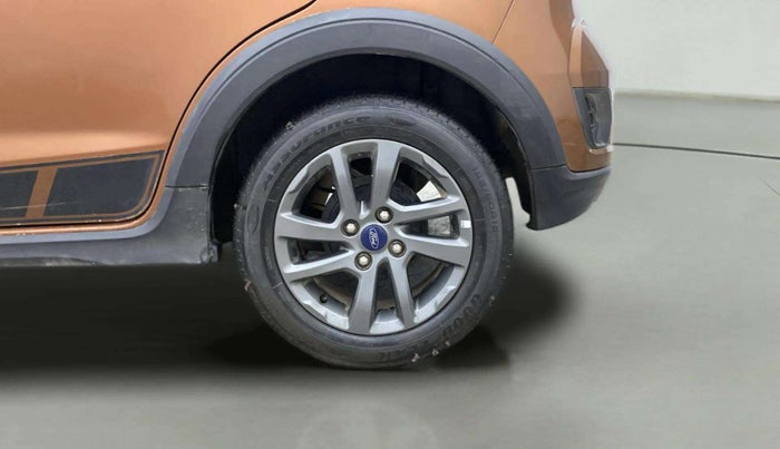 2020 Ford FREESTYLE TITANIUM PLUS 1.2 PETROL, Petrol, Manual, 40,473 km, Left Rear Wheel