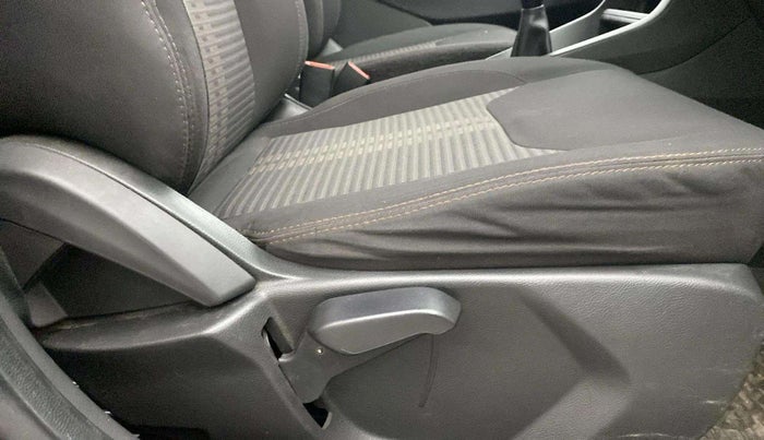 2020 Ford FREESTYLE TITANIUM PLUS 1.2 PETROL, Petrol, Manual, 40,473 km, Driver Side Adjustment Panel