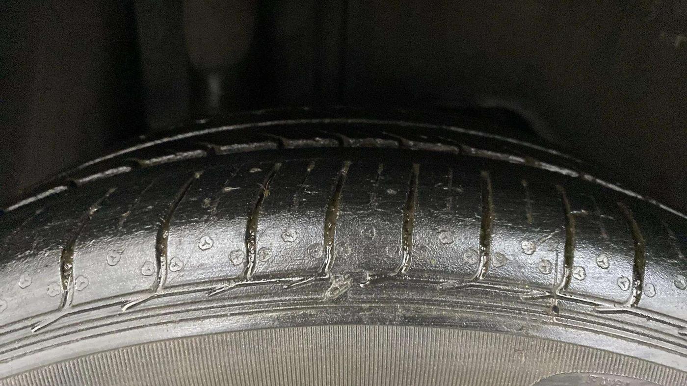 2020 Ford FREESTYLE TITANIUM PLUS 1.2 PETROL, Petrol, Manual, 40,473 km, Right Rear Tyre Tread