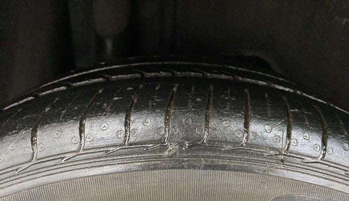 2020 Ford FREESTYLE TITANIUM PLUS 1.2 PETROL, Petrol, Manual, 40,473 km, Right Rear Tyre Tread