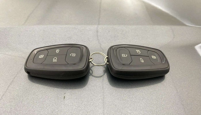 2022 Tata NEXON XZA PLUS DIESEL, Diesel, Automatic, 51,527 km, Key Close Up