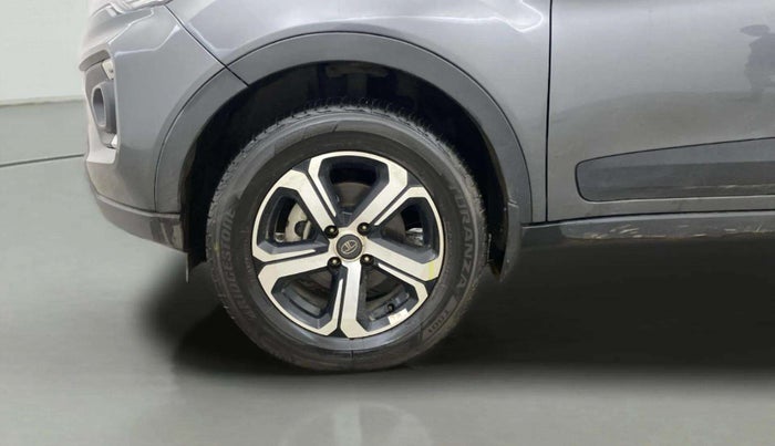 2022 Tata NEXON XZA PLUS DIESEL, Diesel, Automatic, 51,527 km, Left Front Wheel