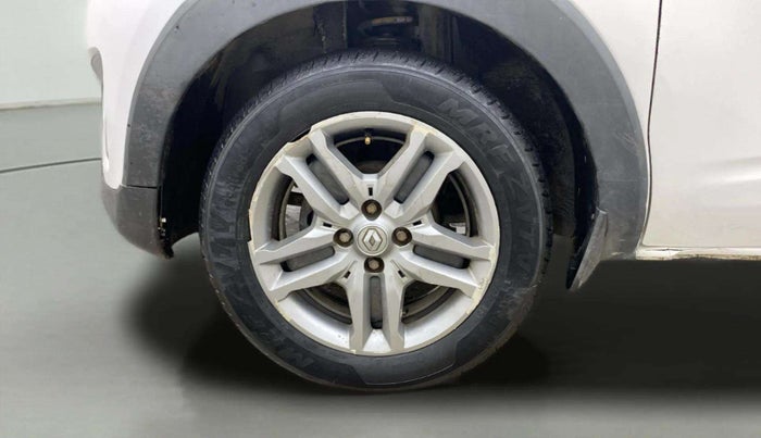 2020 Renault TRIBER RXZ, Petrol, Manual, 74,766 km, Left Front Wheel
