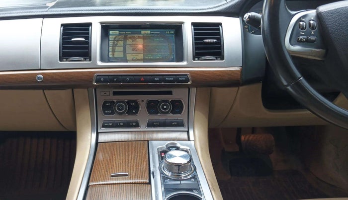 2013 Jaguar XF 2.2 DIESEL LUXURY, Diesel, Automatic, 41,863 km, Air Conditioner