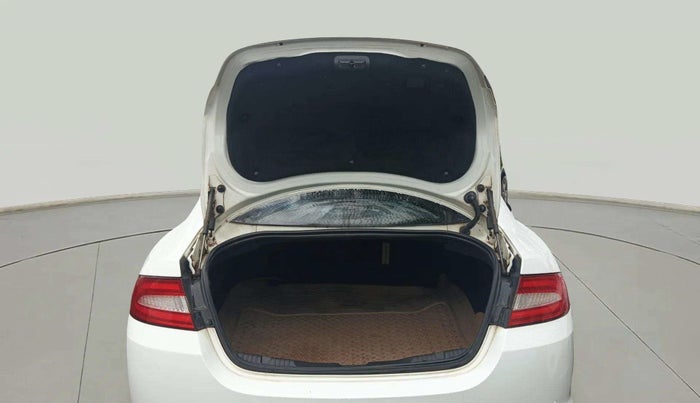 2013 Jaguar XF 2.2 DIESEL LUXURY, Diesel, Automatic, 41,863 km, Boot Inside
