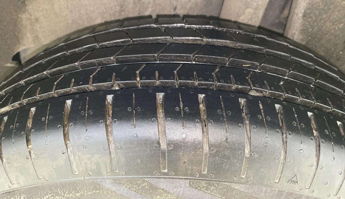 2024 Maruti Baleno SIGMA PETROL 1.2, Petrol, Manual, 2,735 km, Left Rear Tyre Tread