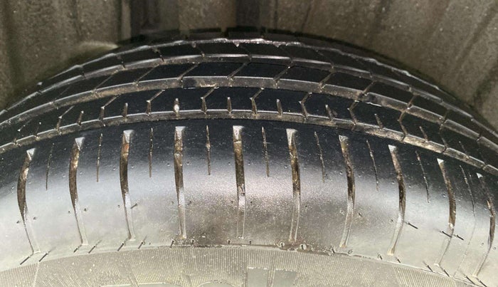 2024 Maruti Baleno SIGMA PETROL 1.2, Petrol, Manual, 2,735 km, Right Rear Tyre Tread