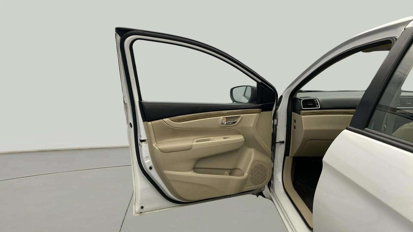 2021 Maruti Ciaz DELTA 1.5 SHVS MT PETROL, Petrol, Manual, 18,318 km, LHS Front Door
