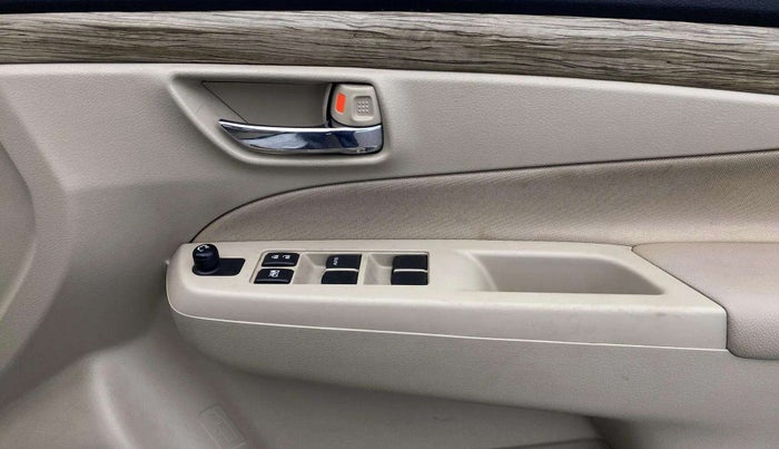 2021 Maruti Ciaz DELTA 1.5 SHVS MT PETROL, Petrol, Manual, 18,318 km, Driver Side Door Panels Control
