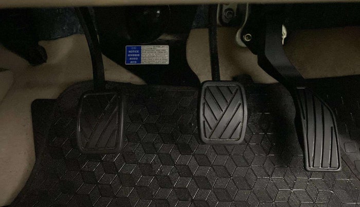 2021 Maruti Ciaz DELTA 1.5 SHVS MT PETROL, Petrol, Manual, 18,318 km, Pedals