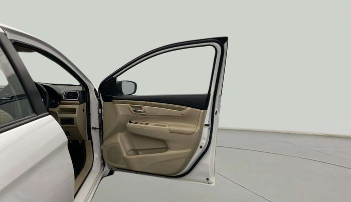 2021 Maruti Ciaz DELTA 1.5 SHVS MT PETROL, Petrol, Manual, 18,318 km, RHS Front Door