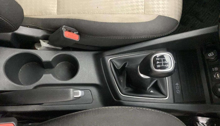 2019 Hyundai Elite i20 ASTA 1.2 (O), Petrol, Manual, 37,113 km, Gear Lever