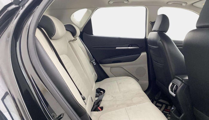 2022 KIA SONET HTX 1.0 IMT, Petrol, Manual, 25,405 km, Right Side Rear Door Cabin