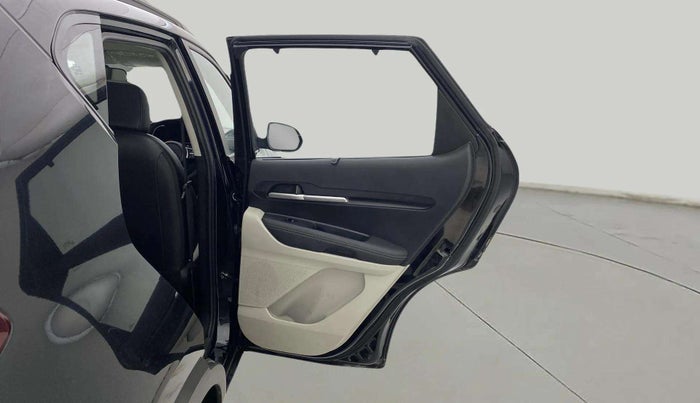 2022 KIA SONET HTX 1.0 IMT, Petrol, Manual, 25,405 km, RHS Rear Door