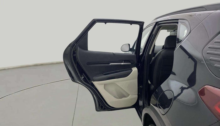 2022 KIA SONET HTX 1.0 IMT, Petrol, Manual, 25,405 km, LHS Rear Door