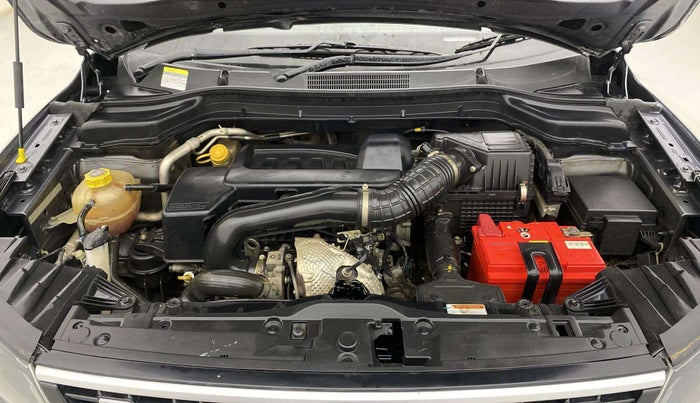 2022 Mahindra XUV300 W6 1.5 Sunroof Diesel, Diesel, Manual, 53,448 km, Engine View
