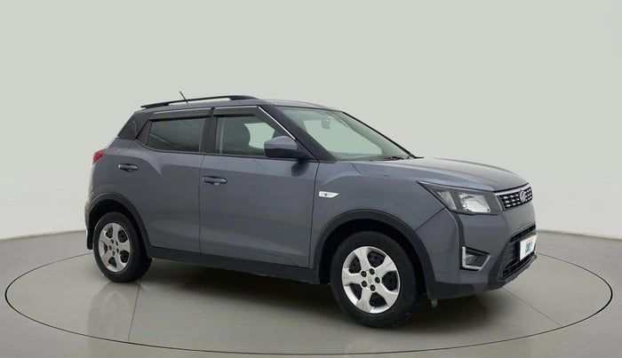 2022 Mahindra XUV300 W6 1.5 Sunroof Diesel, Diesel, Manual, 53,448 km, Right Front Diagonal