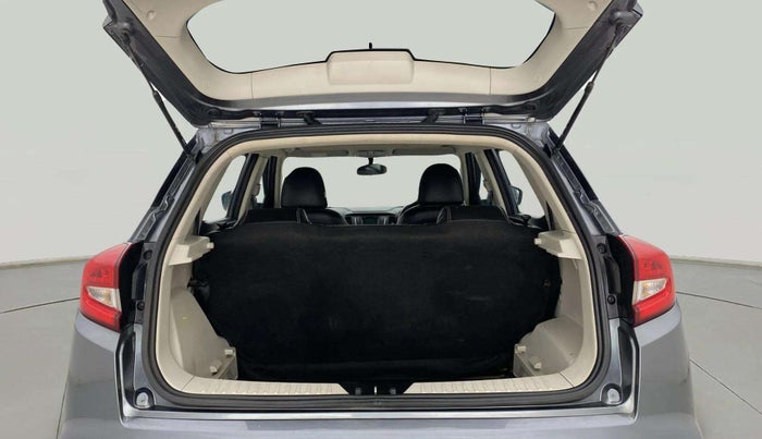 2022 Mahindra XUV300 W6 1.5 Sunroof Diesel, Diesel, Manual, 53,448 km, Boot Inside