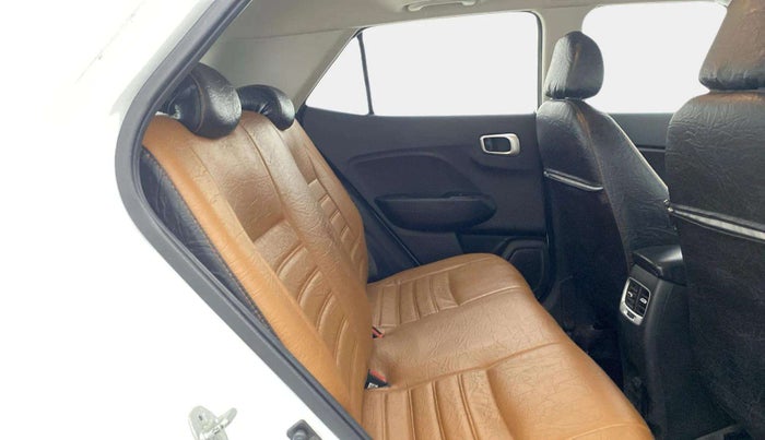2019 Hyundai VENUE SX PLUS 1.0 TURBO DCT, Petrol, Automatic, 48,550 km, Right Side Rear Door Cabin