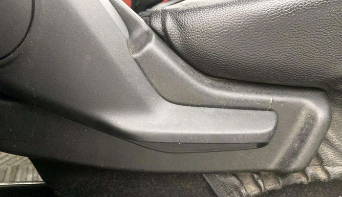 2017 Maruti IGNIS DELTA 1.3, Diesel, Manual, 42,660 km, Driver Side Adjustment Panel