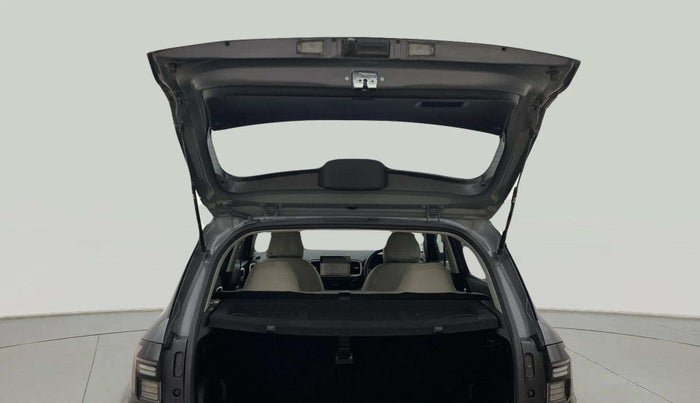 2022 Hyundai VENUE S(O) 1.2, Petrol, Manual, 19,207 km, Boot Door Open
