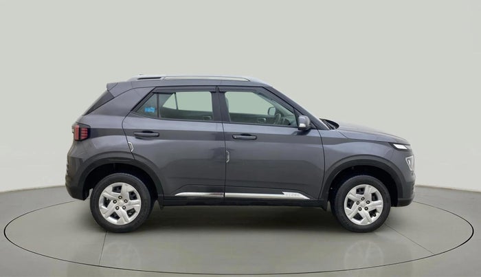 2022 Hyundai VENUE S(O) 1.2, Petrol, Manual, 19,207 km, Right Side View