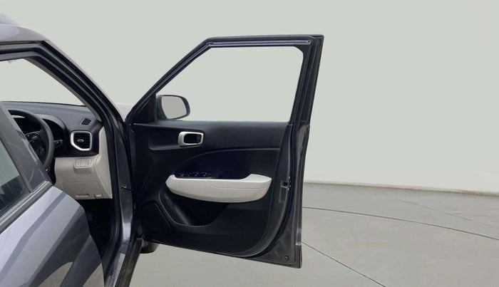 2022 Hyundai VENUE S(O) 1.2, Petrol, Manual, 19,207 km, RHS Front Door