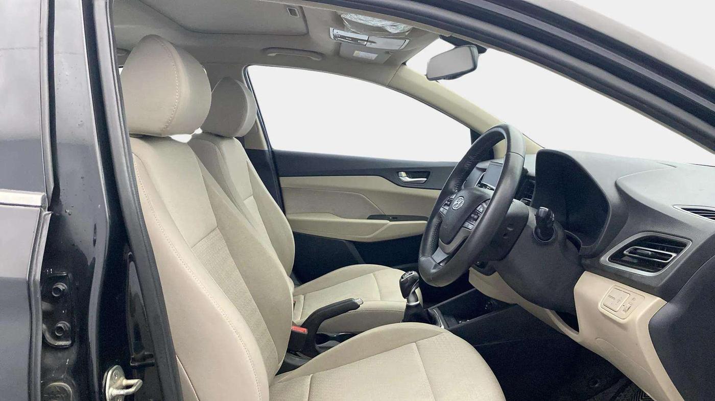 2021 Hyundai Verna SX 1.5 VTVT, Petrol, Manual, 60,124 km, Right Side Front Door Cabin